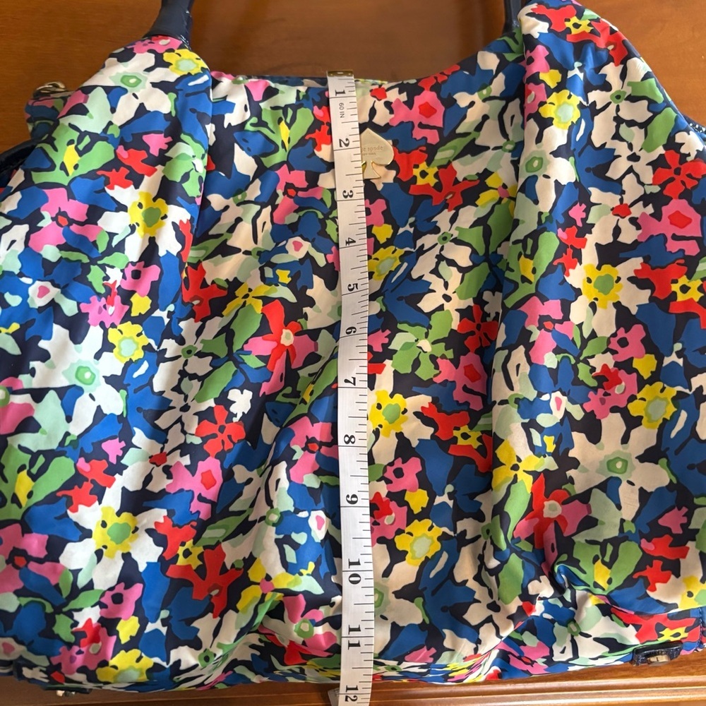 Kate Spade New York Nylon Navy Floral Drawstring Tote Shoulder Diaper Handbag - Picture 11 of 12